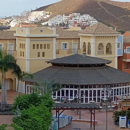 Granada Park S01b
